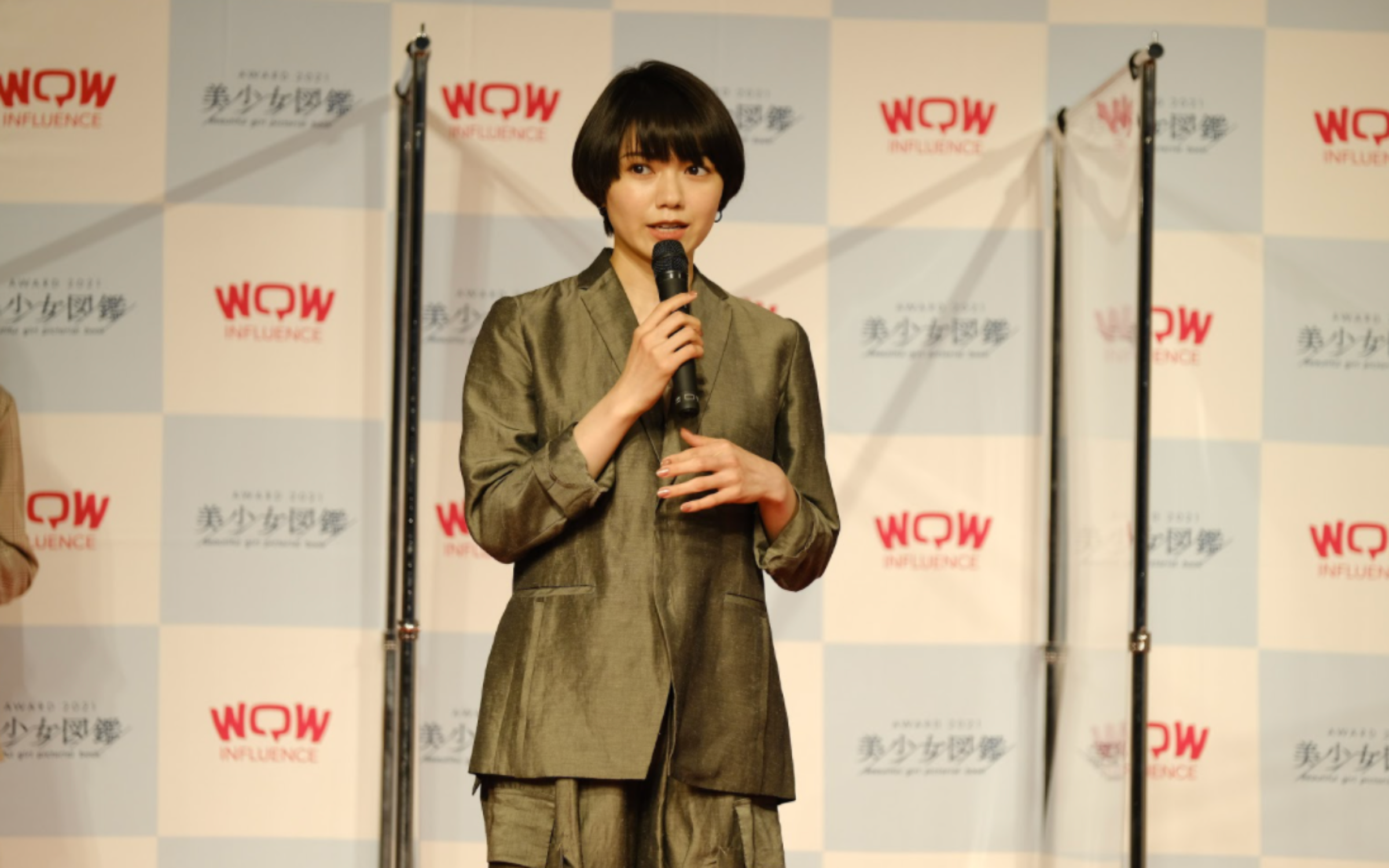 二階堂ふみさんがサプライズ登壇 応募総数5 4人の頂点がついに決定 美少女図鑑award 21 Supported By Wow Influence を特別レポート Waffles Donuts Magazine